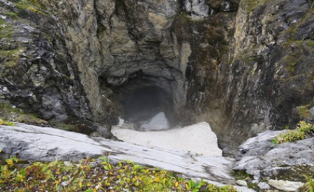 В Канаде нашли одну из самых больших в мире пещер