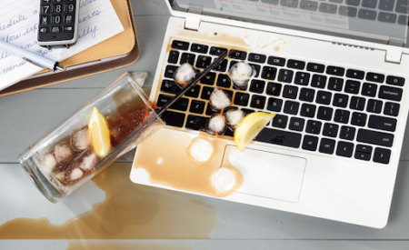15 вредных привычек, способных убить ваш ноутбук