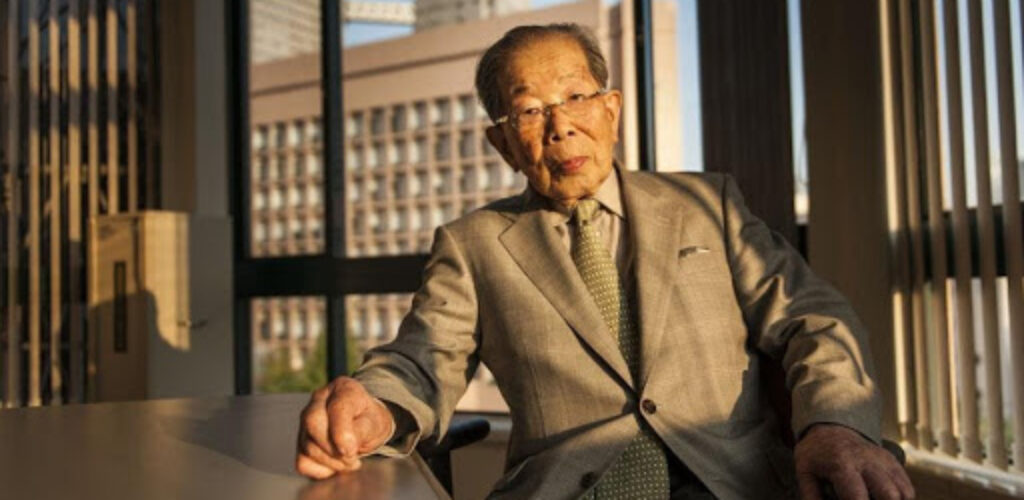 Не выходите на пенсию: совет японского доктора, прожившего 105 лет