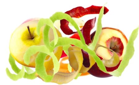 Нужно ли очищать фрукты и овощи от кожуры?