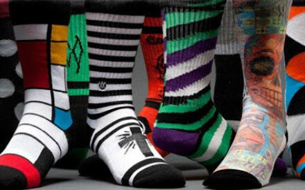 История появления и распространения носков