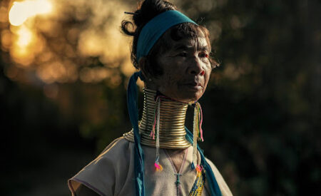 Женщины племени падаунг – длинношеие дети дракона