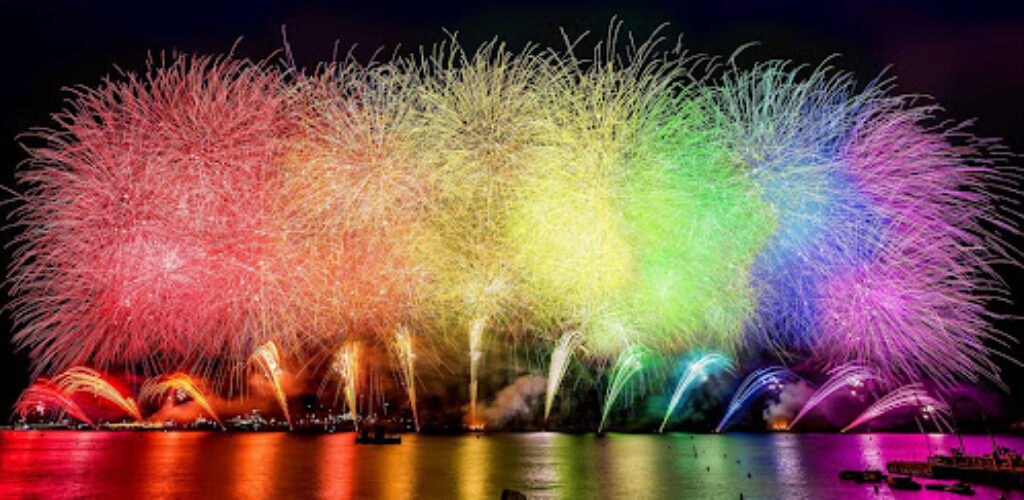 Взрывная химия: почему у фейерверков разноцветные огни 