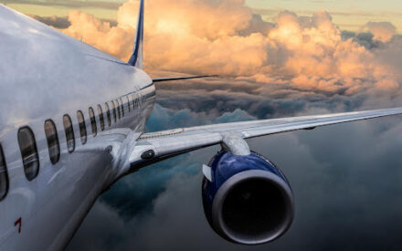 Опасная зона: может ли пассажирский самолет развалиться от турбулентности